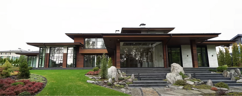 Frank Lloyd Wright style Mansion "Mamaia" — Photo 14