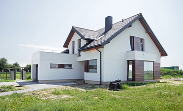 Зміський котедж з гаражем та фасадом — Photo 9